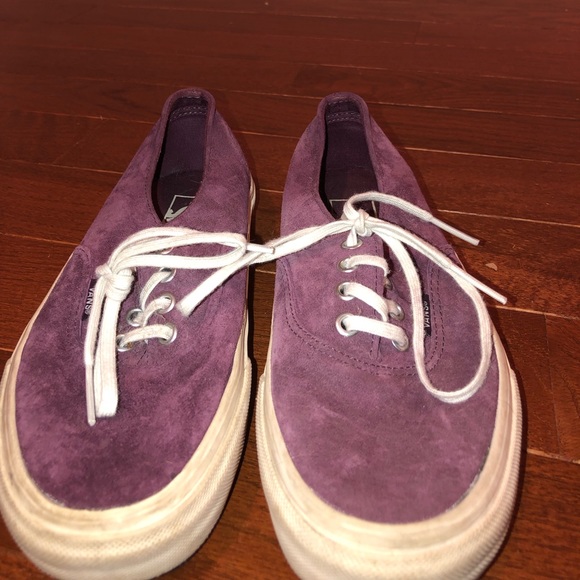 Vans!!! - Picture 2 of 4